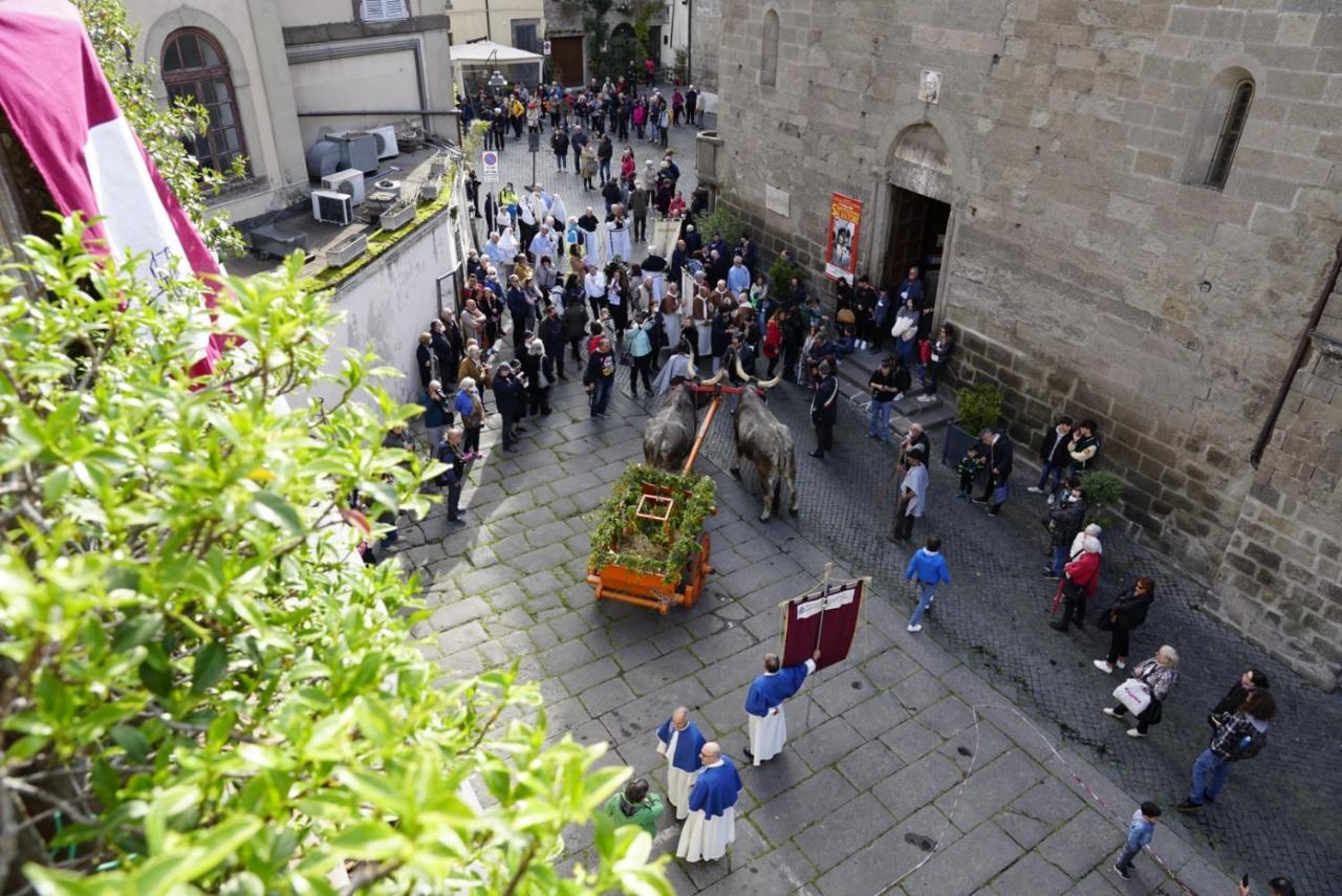 Appartamento Piazza Santa Maria Nuova Viterbo Exterior photo